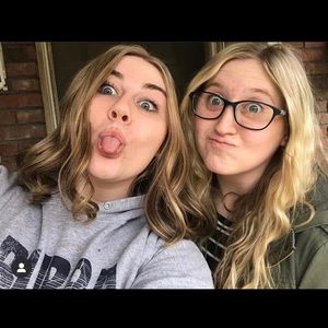 Meet your Posher, Molly